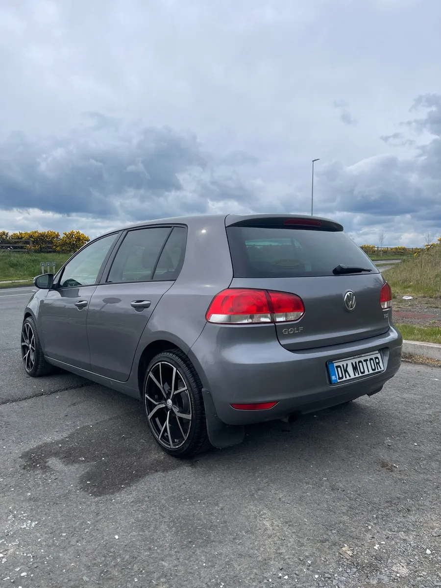VW GOLF 1.6 - Image 1