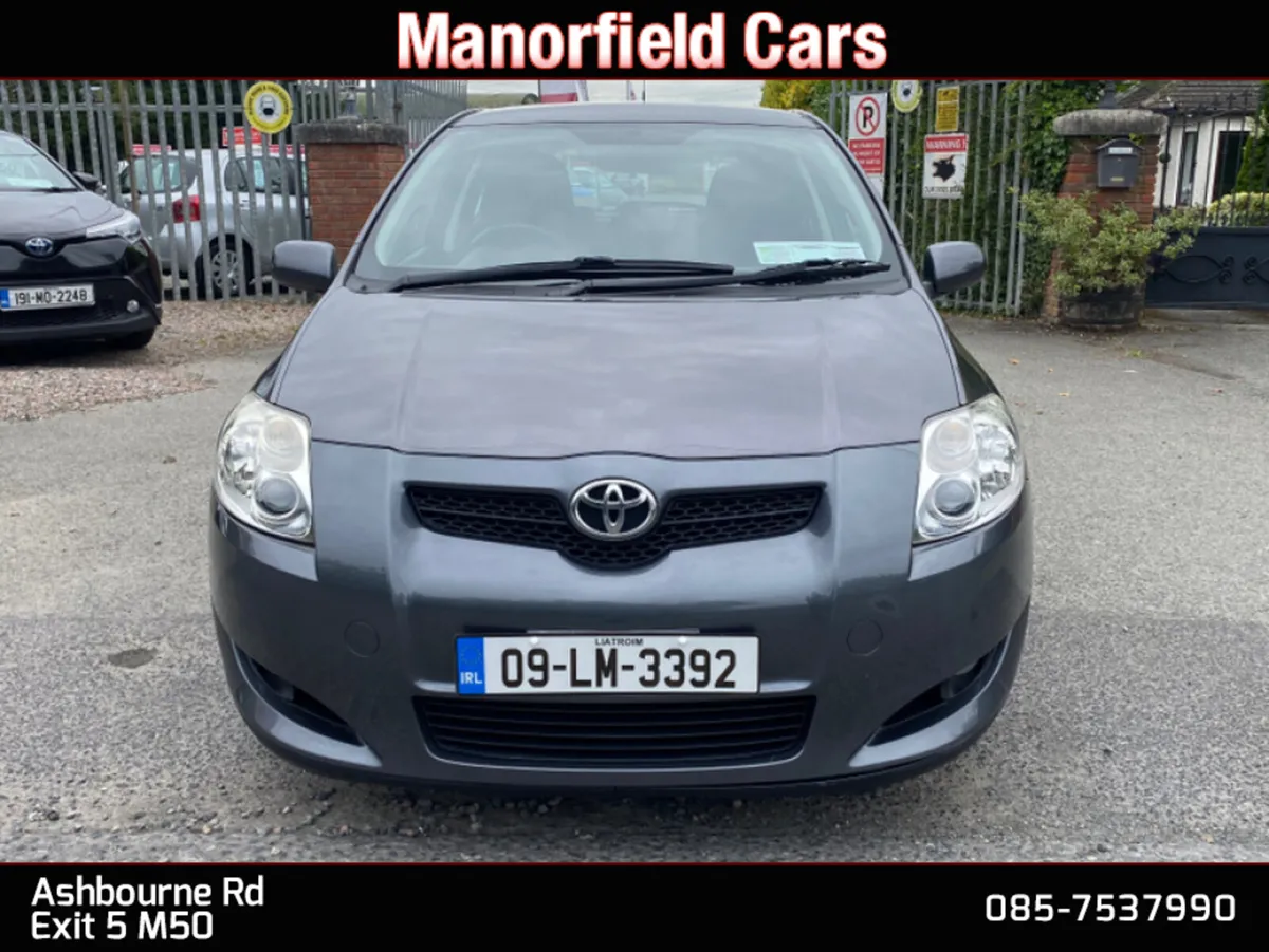 2009 Toyota Auris TR 1.33 Petrol 5dr Hatchback - Image 3