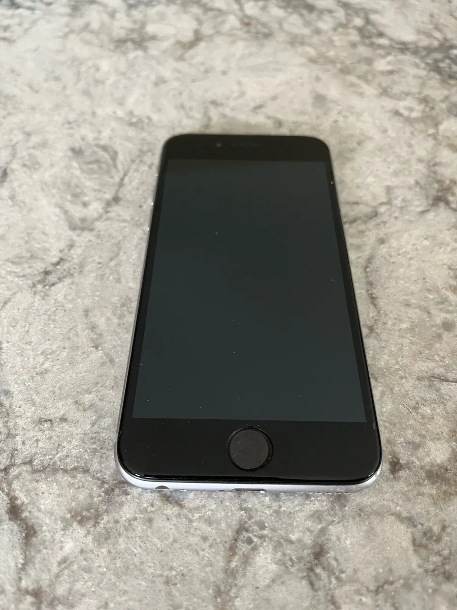 iPhone 6 (128gb) - Image 1