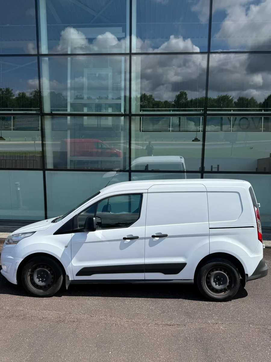Ford Transit Connect - Image 2