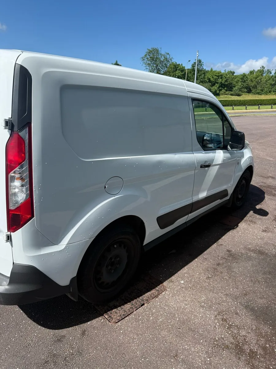 Ford Transit Connect - Image 4
