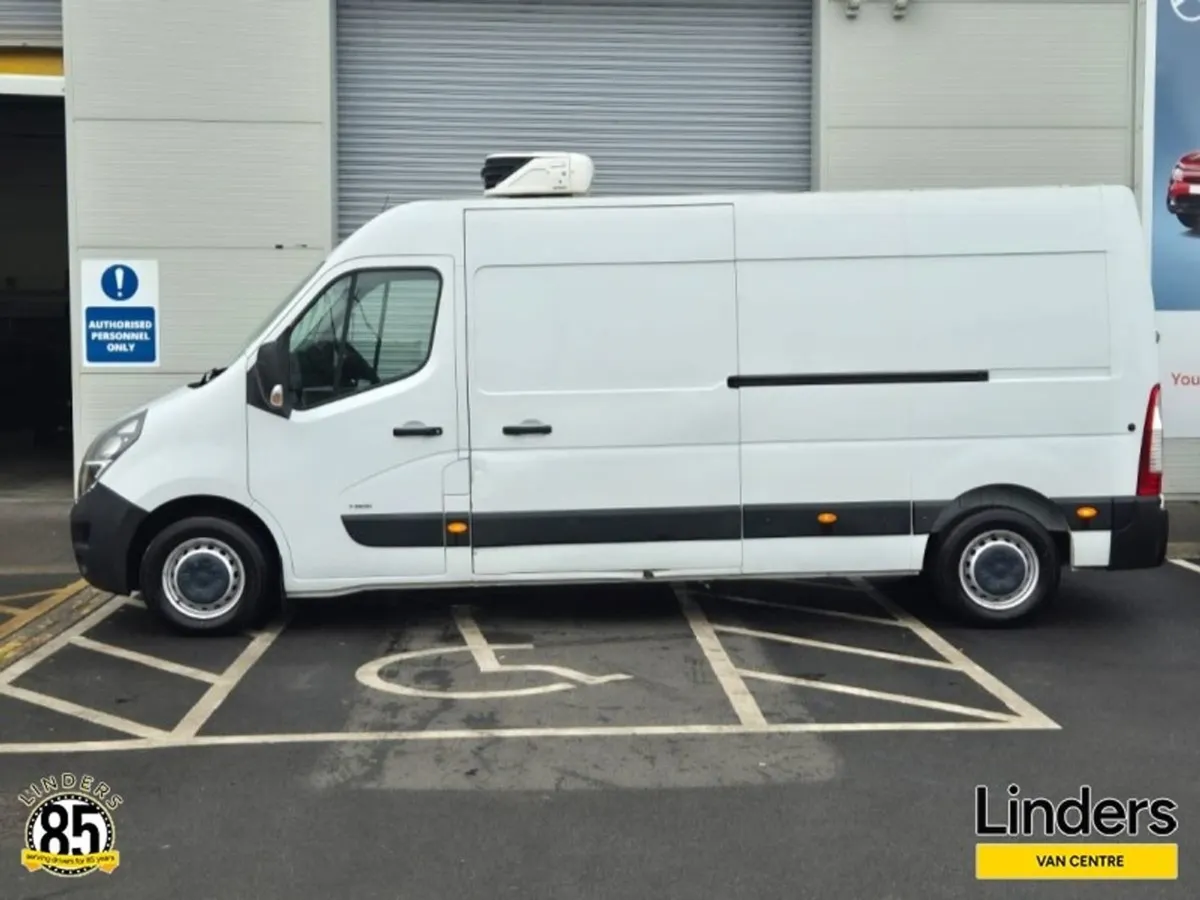 Opel Movano LWB Freezer With Plug IN - Image 3