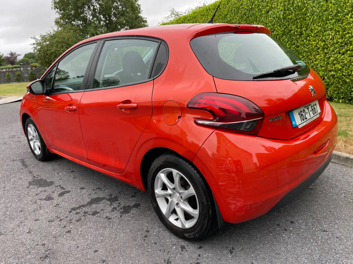 Peugeot 208 2016 - Image 4