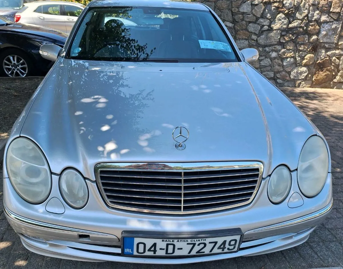 MERCEDES BENZ E 240 V6 AVANTGARDE FOR SALE - Image 2