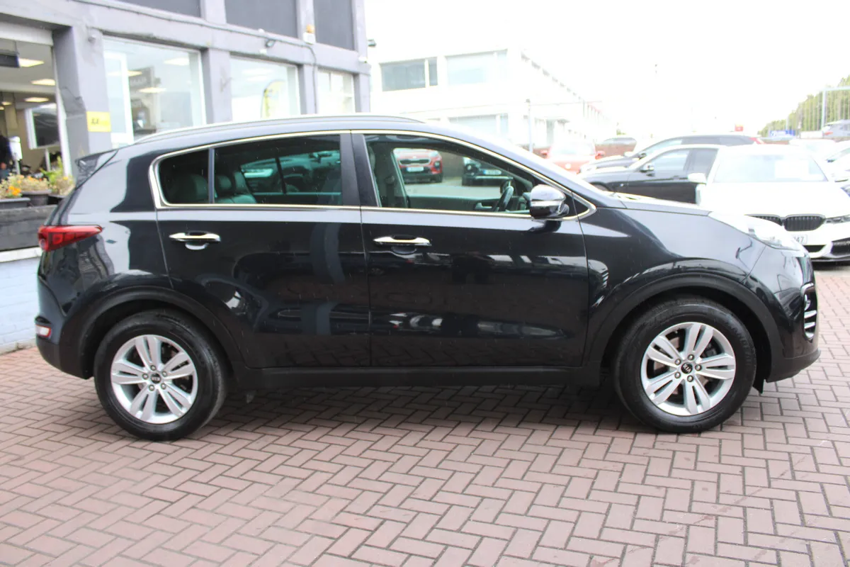 KIA SPORTAGE 1.7 CRDI PLATINUM S 5DR ESTATE PAN RO - Image 3