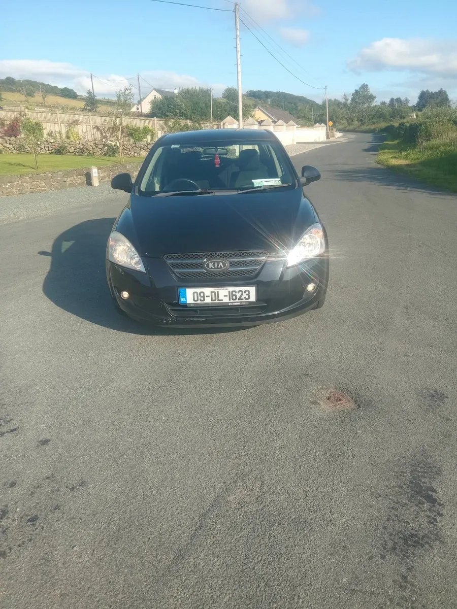 Kia Ceed 2009 - Image 2