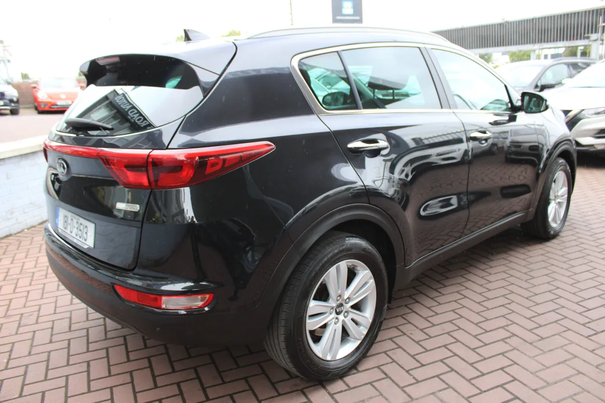 KIA SPORTAGE 1.7 CRDI PLATINUM S 5DR ESTATE PAN RO - Image 4
