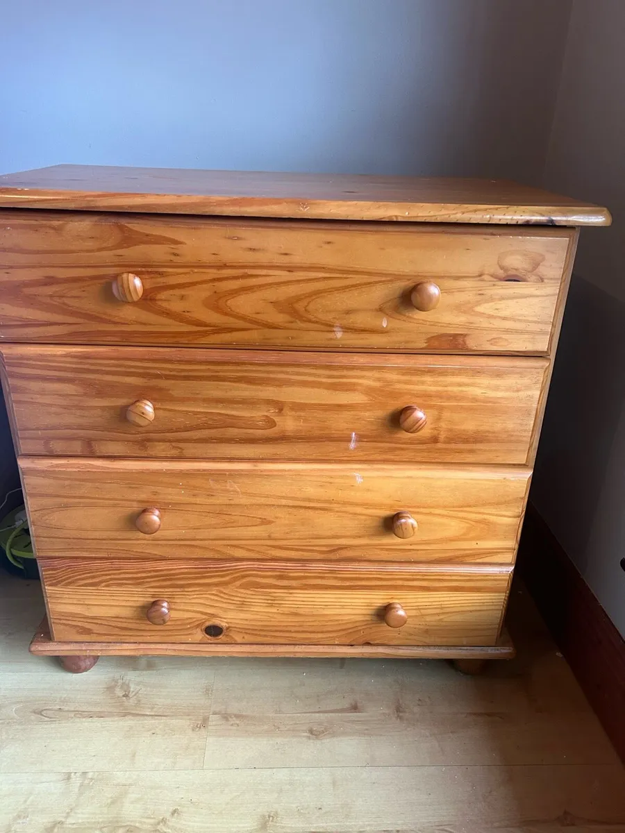 Triple wardrobe and chest of drawers - Image 3
