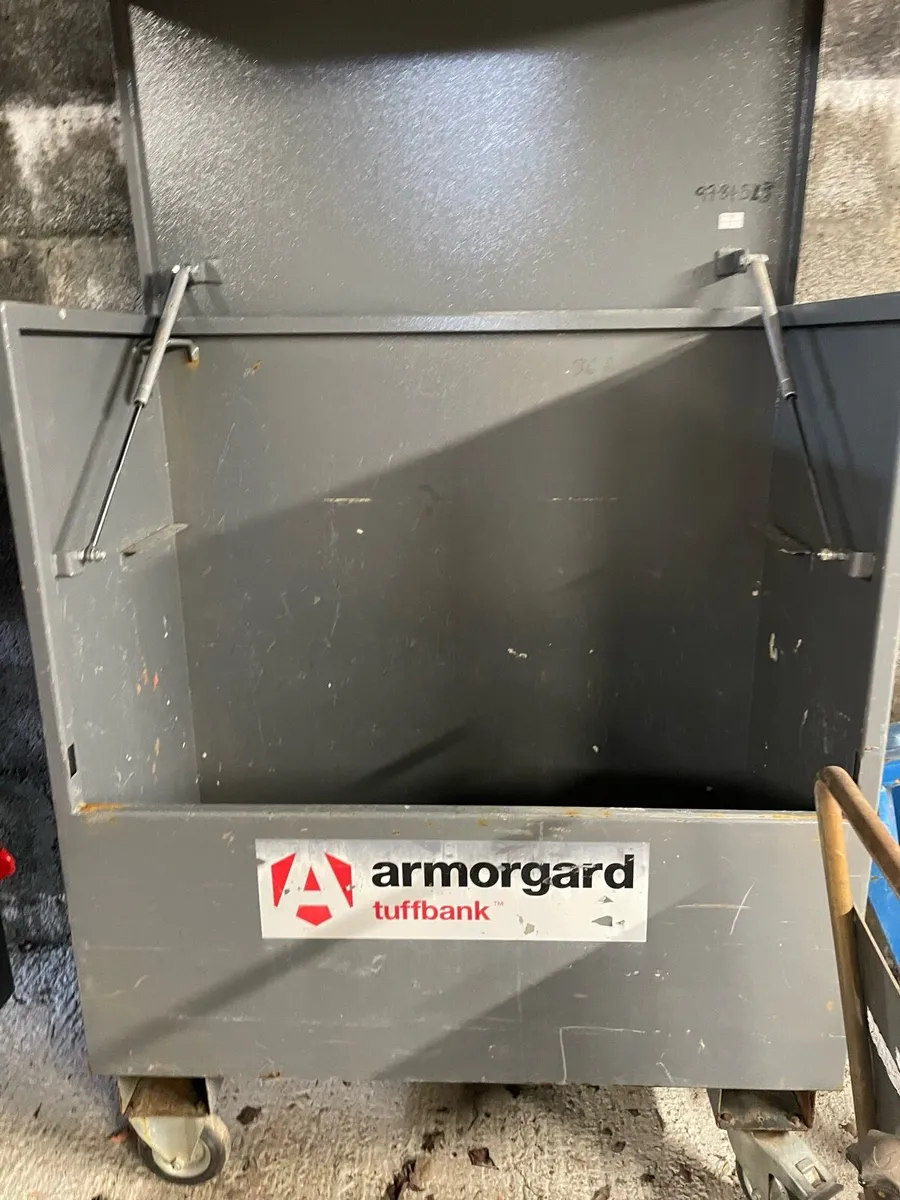 Site box - Image 3