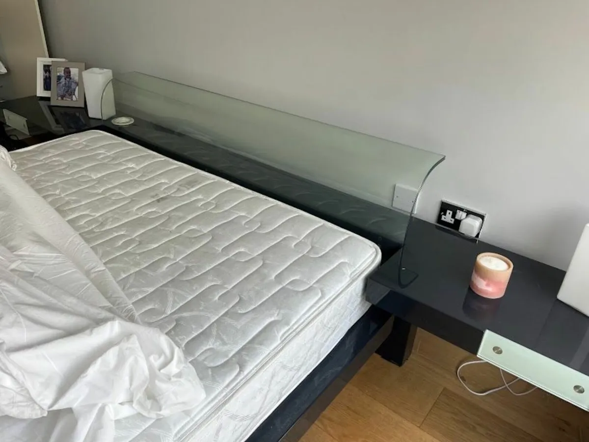 double bed - Image 3