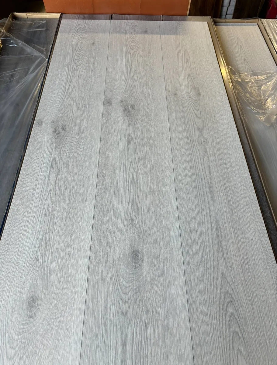 New 7mm Java Grey Laminated Flooring - Image 4