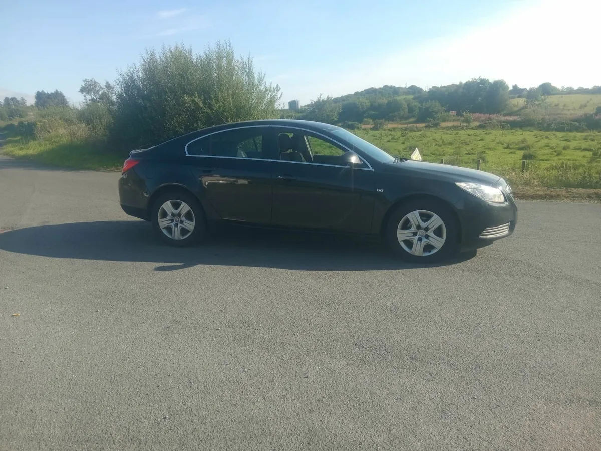 Vauxhall Insignia 2011 - Image 3