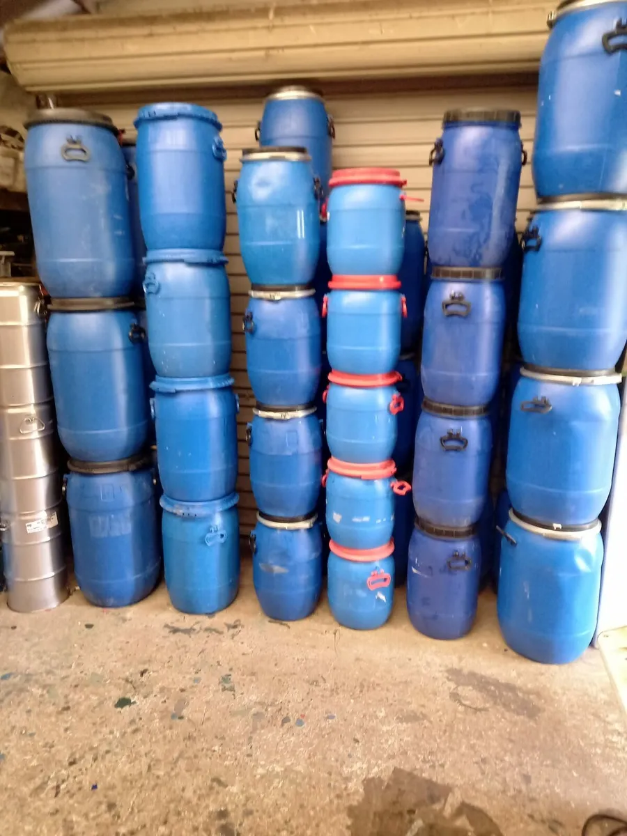 Plastic barrels - Image 4
