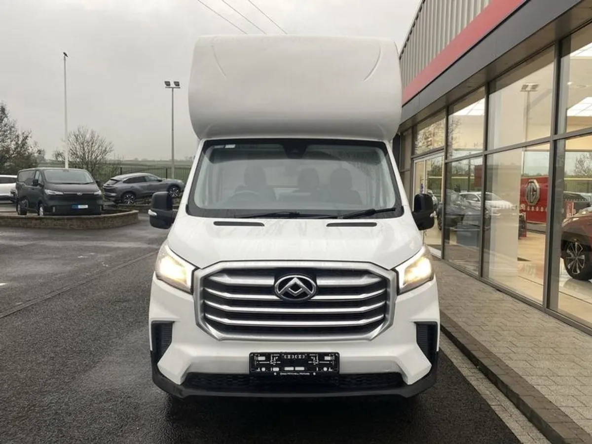 Maxus Deliver 9 MWB RWD 2.0 D20 150 - Image 2