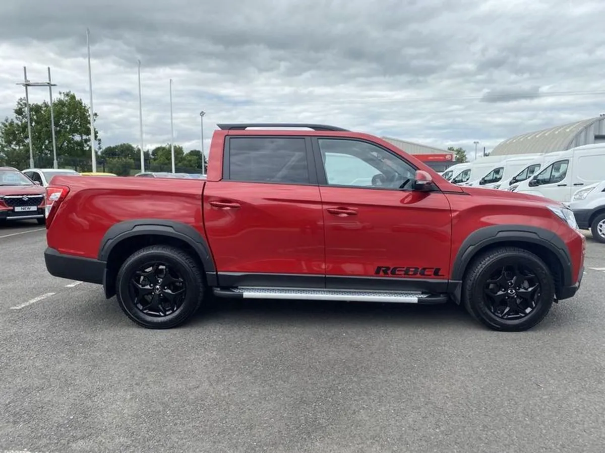 KGM Musso 2.2 Double Cab Pick Up Rebel Auto - Image 4
