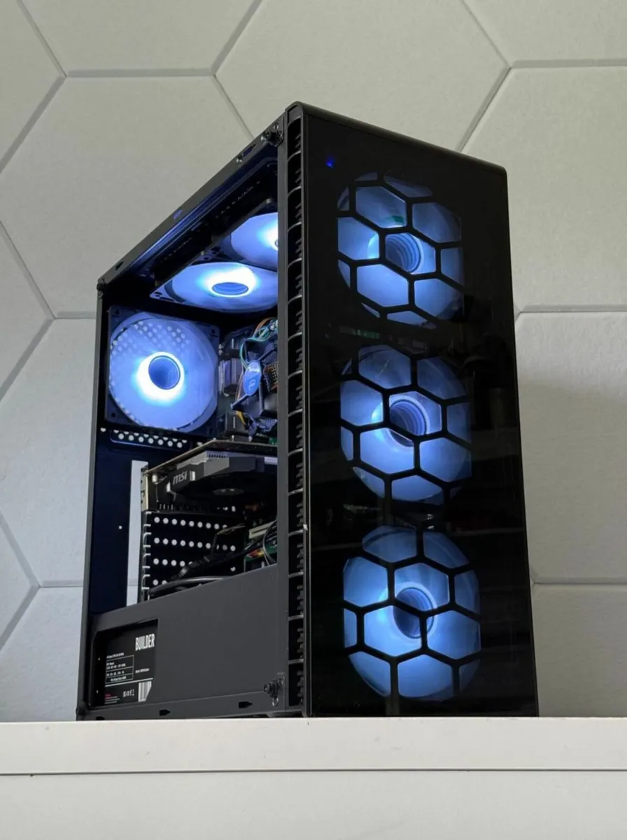 Gaming PC Setup - Image 4