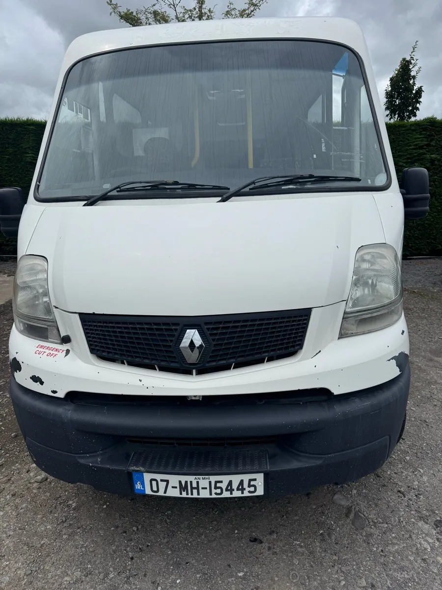 2007 Renault Bus - Image 1