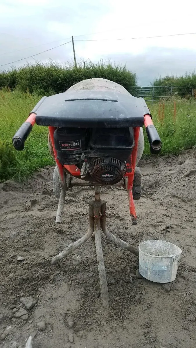 Victor cement mixer - Image 2