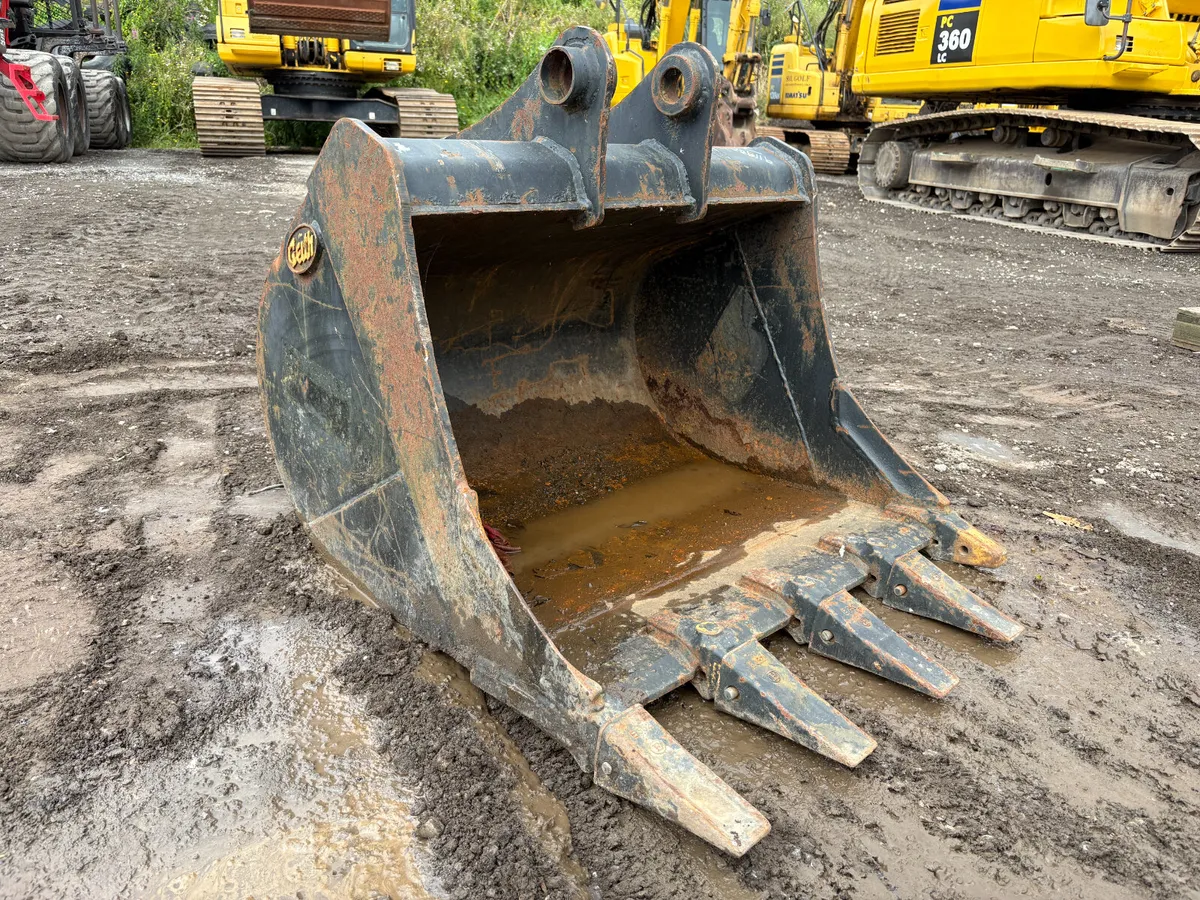 Digging Bucket (D7) - Image 1
