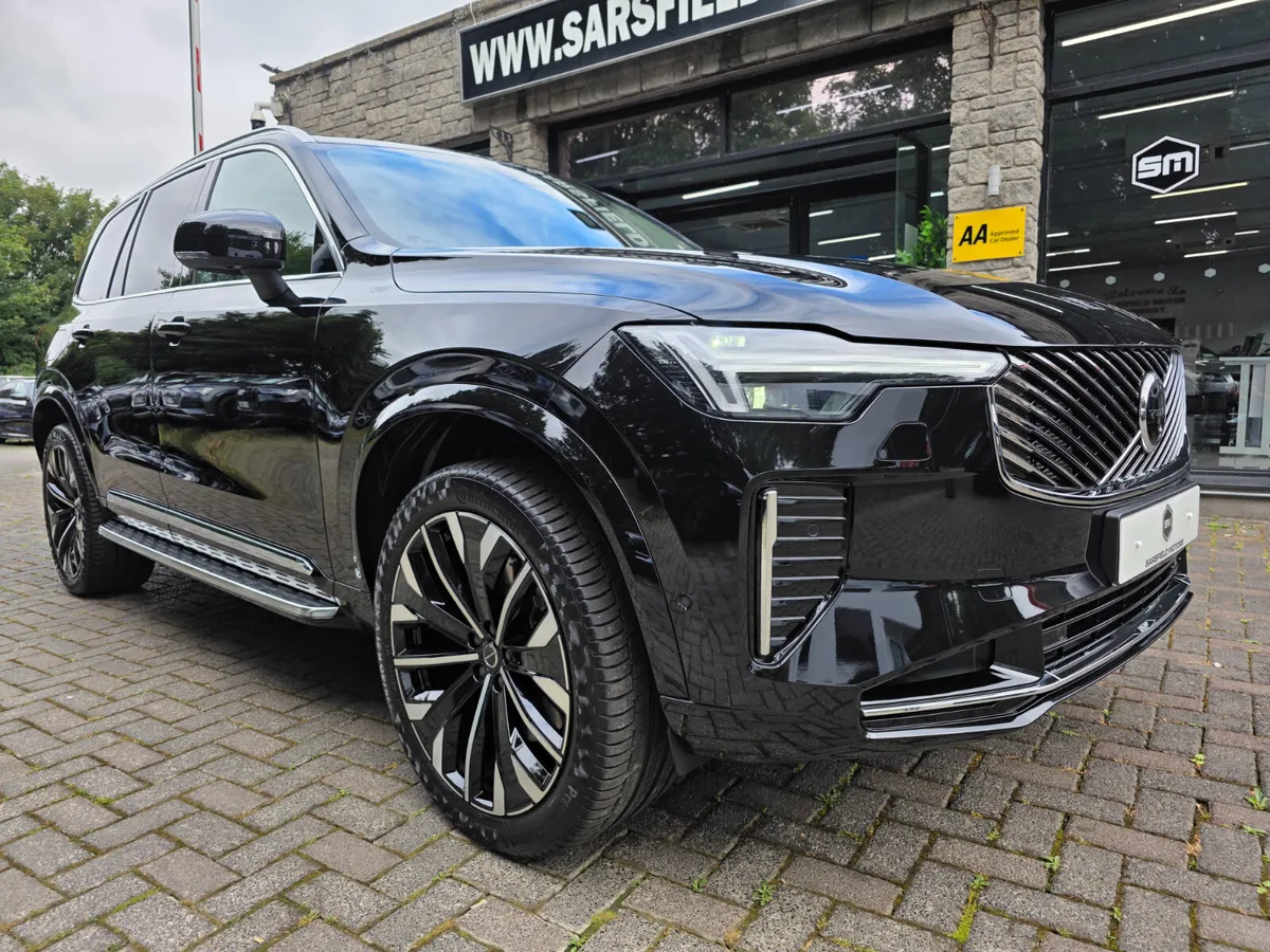 2025 VOLVO XC90 2.0 T8 ULTRA BRIGHT AWD. - Image 3