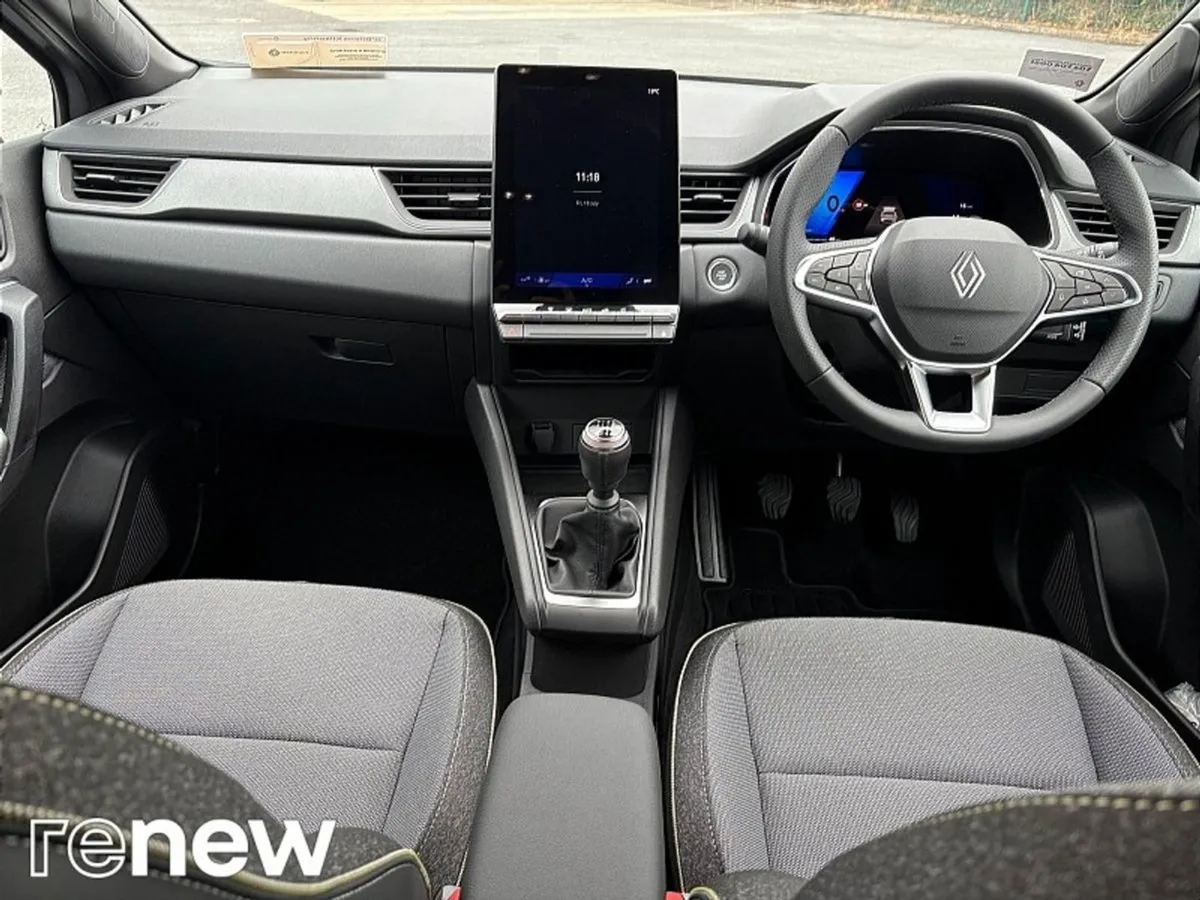 Renault Symbioz Techno 1.2 TCE 140 BHP 5DR  demo - Image 2