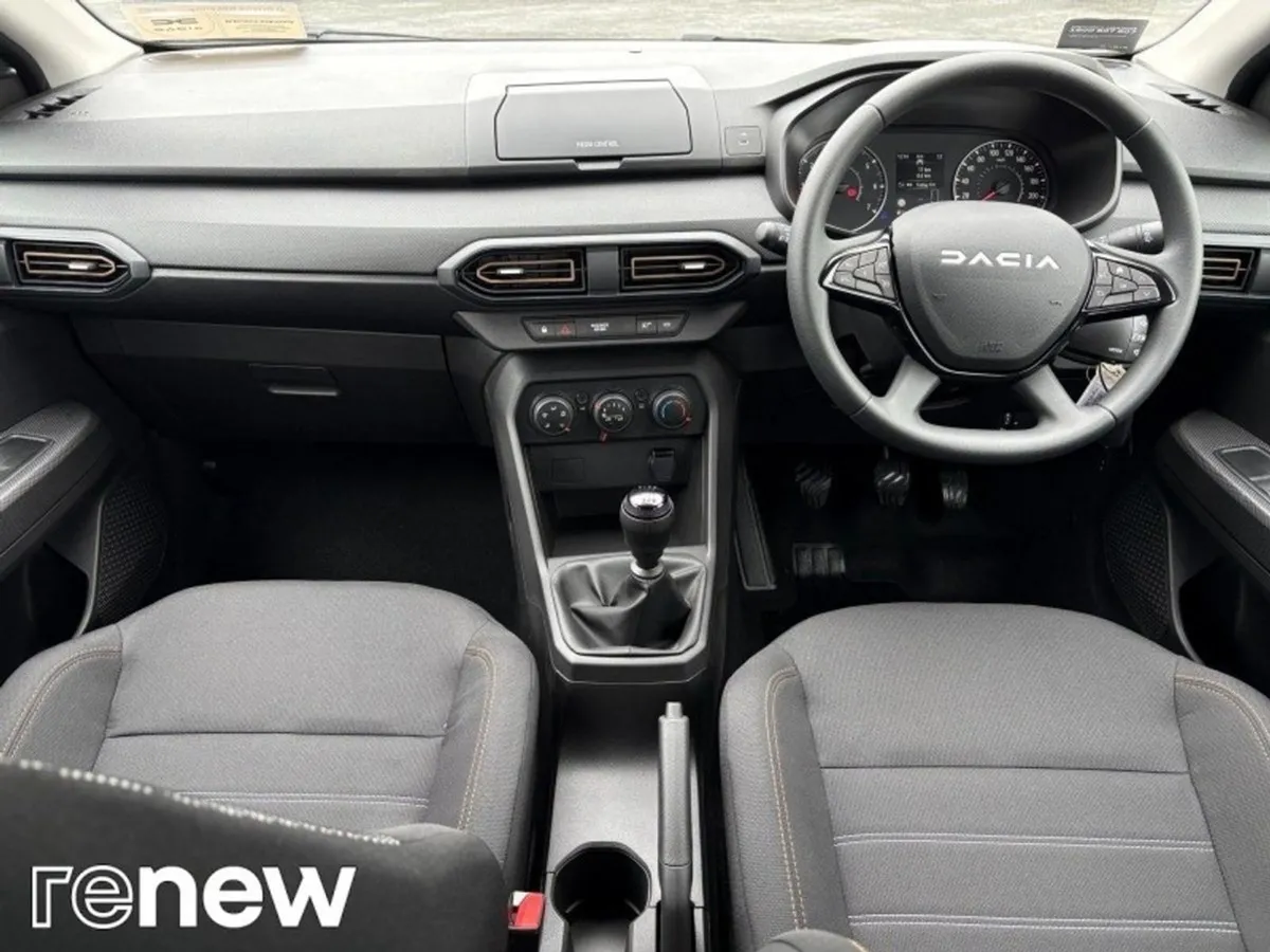 Dacia Sandero Stepway Essential 1.0 TCE 90 BHP 5D - Image 2