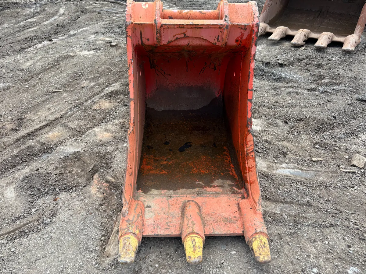 Digging bucket (D10) Miller Hitch - Image 3