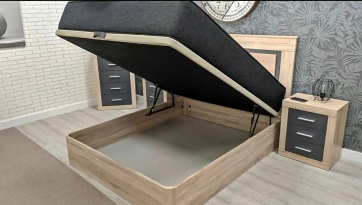 Oak Ottoman Storage Bed – Stylish Space, Double - Image 1