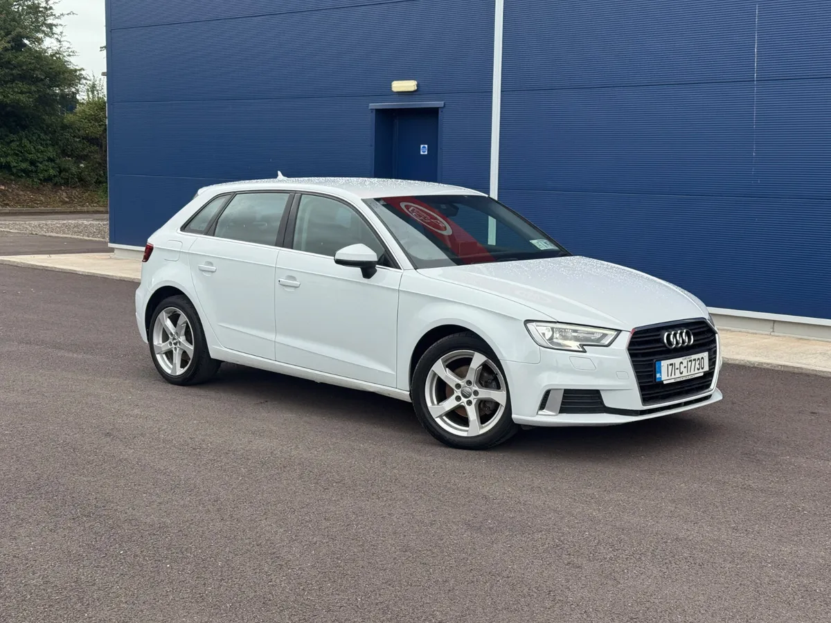 Audi A3 2017 1 owner diesel - Image 3