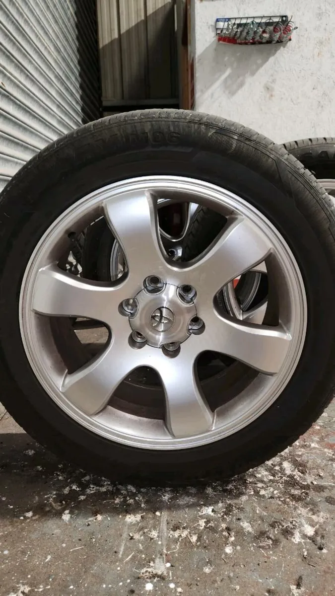 20" landcruiser alloys