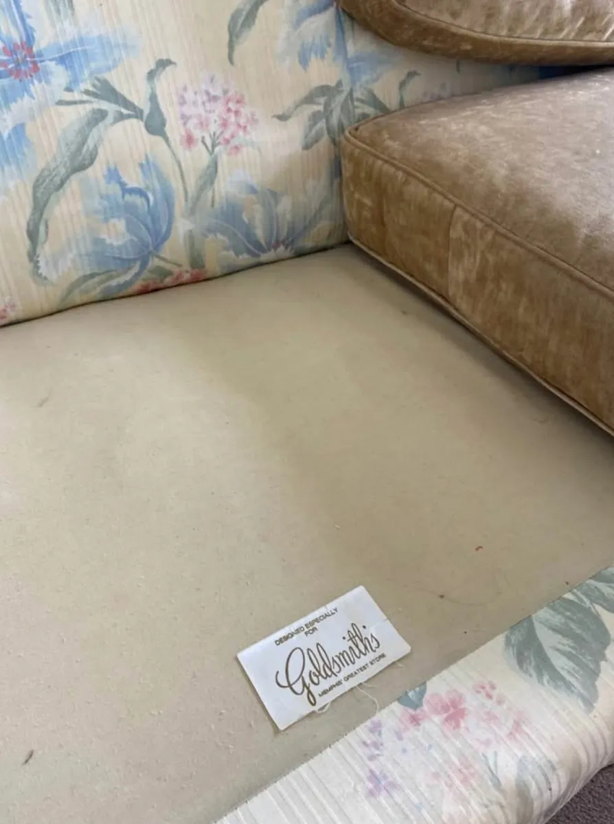 Large Couch - Ready to Go - Image 2