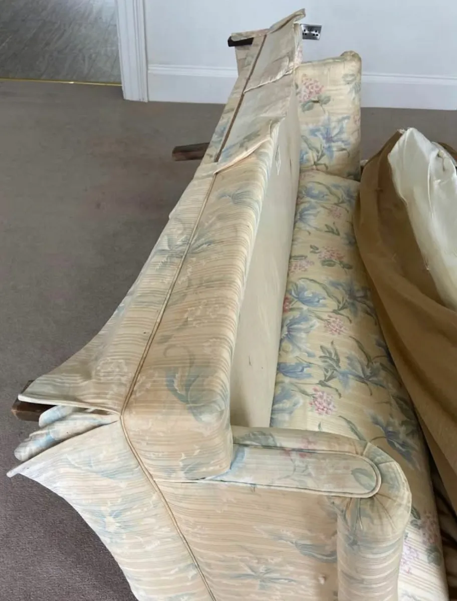Large Couch - Ready to Go - Image 3