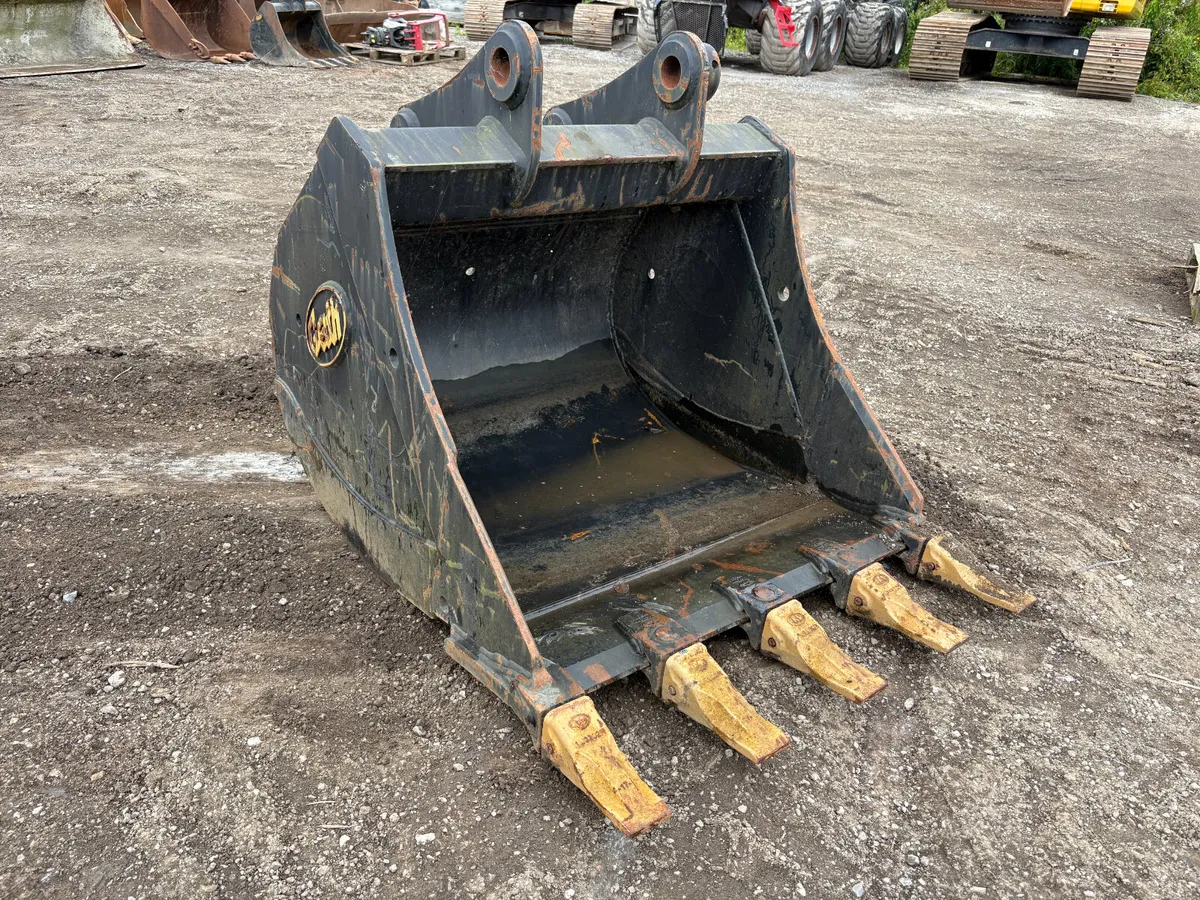 Digging Bucket (D8) - Image 1