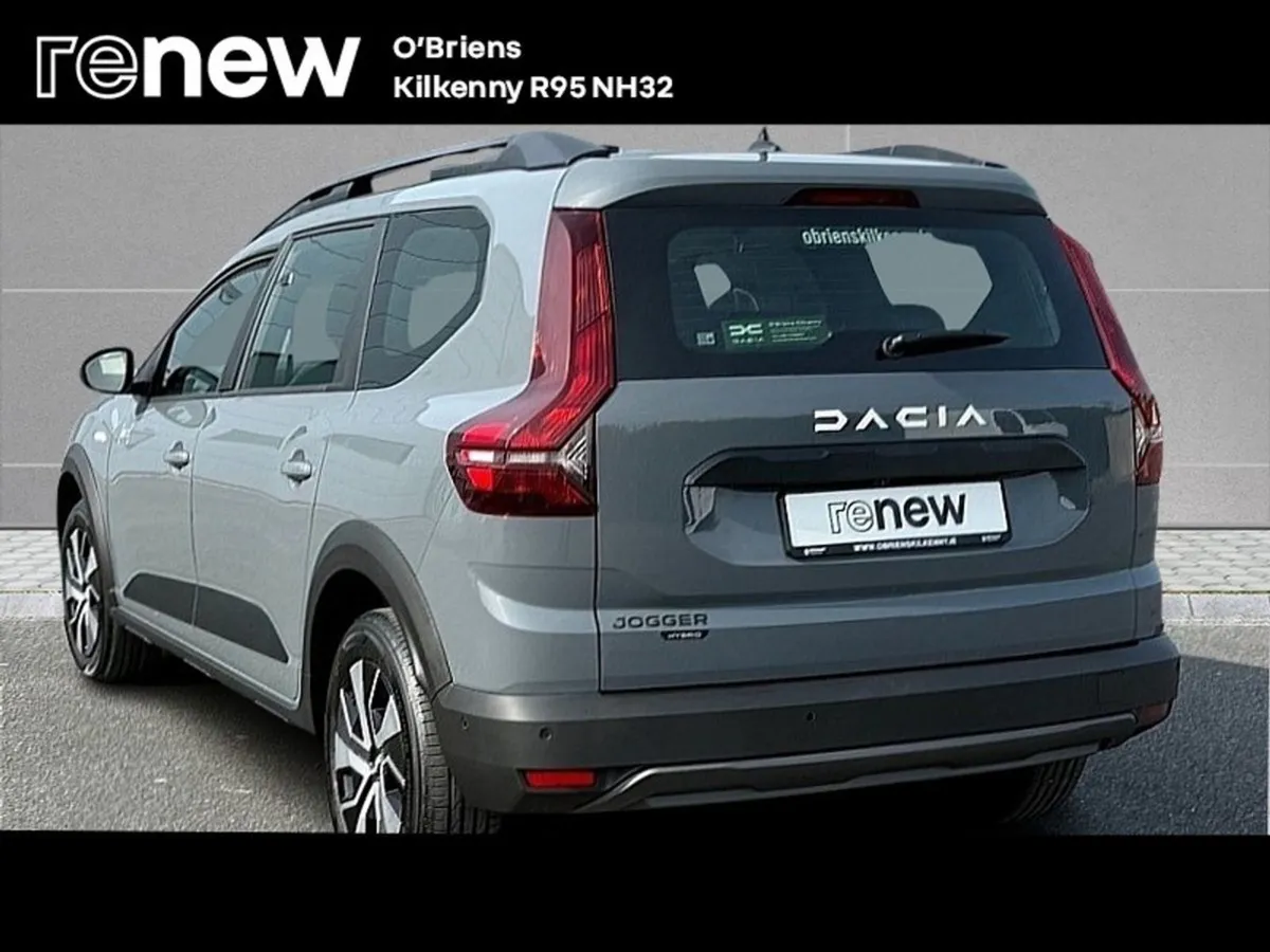 Dacia Jogger Expression 1.6 145BHP Full Hybrid - Image 3
