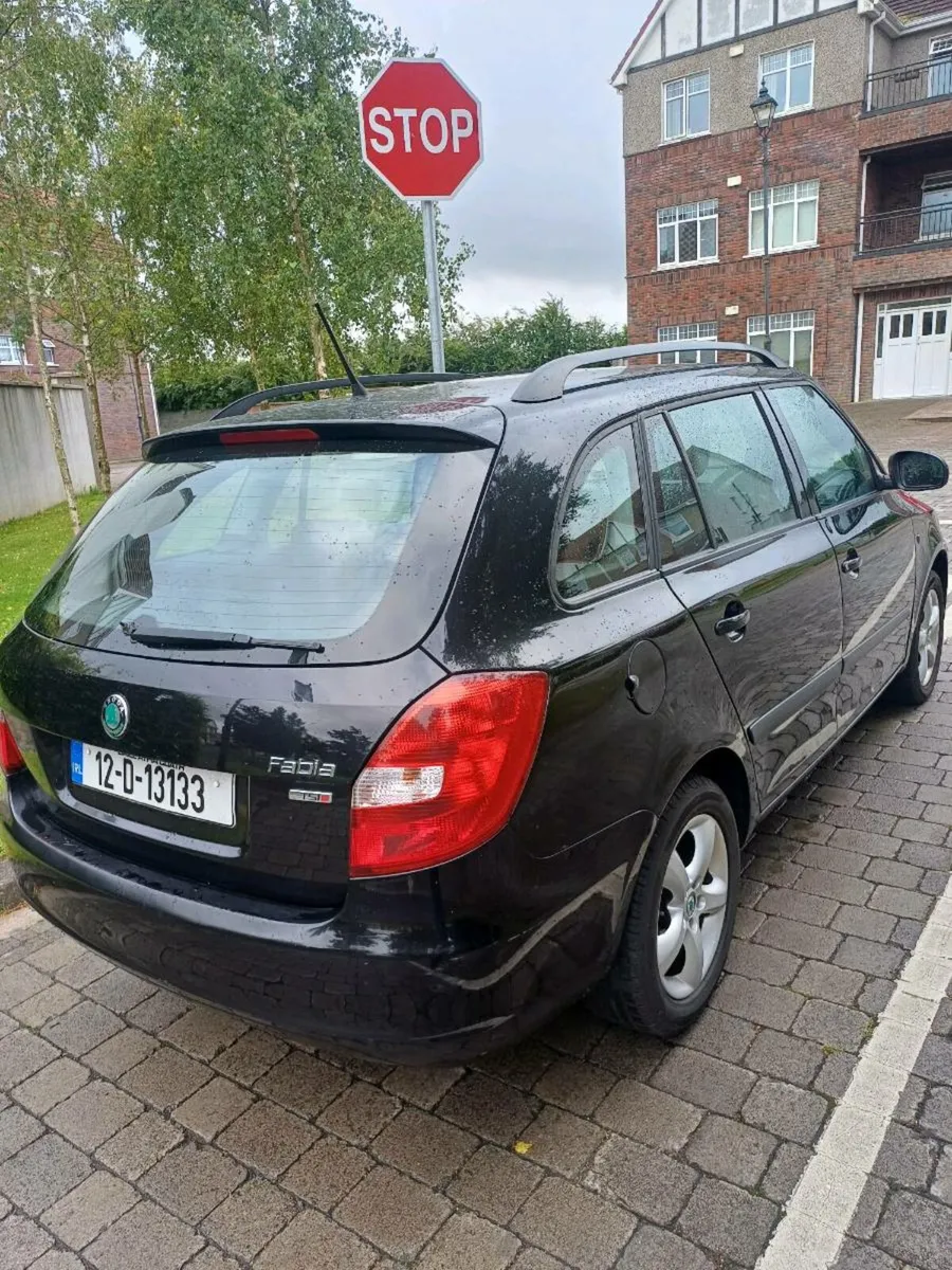SKODA FABIA 2012 AUTOMATIC - Image 3