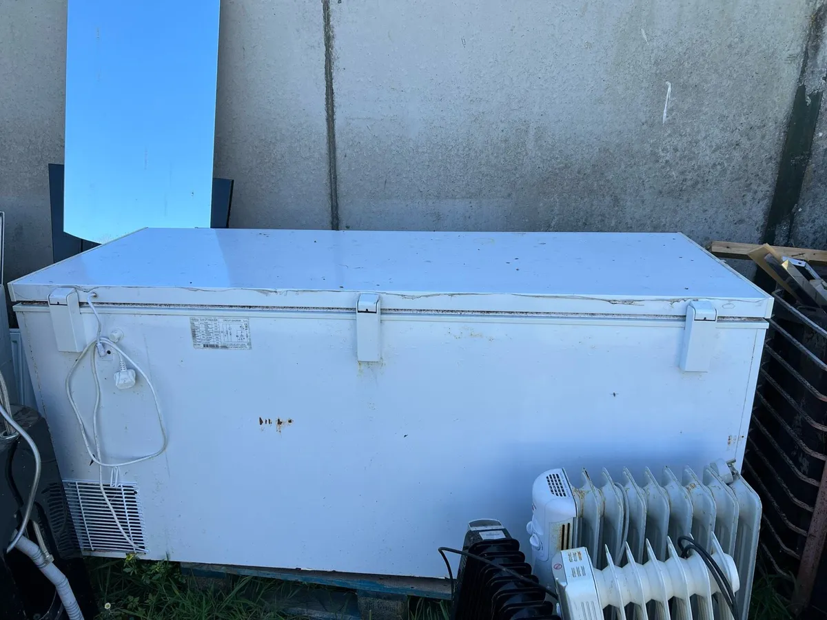 Horizontal fridge