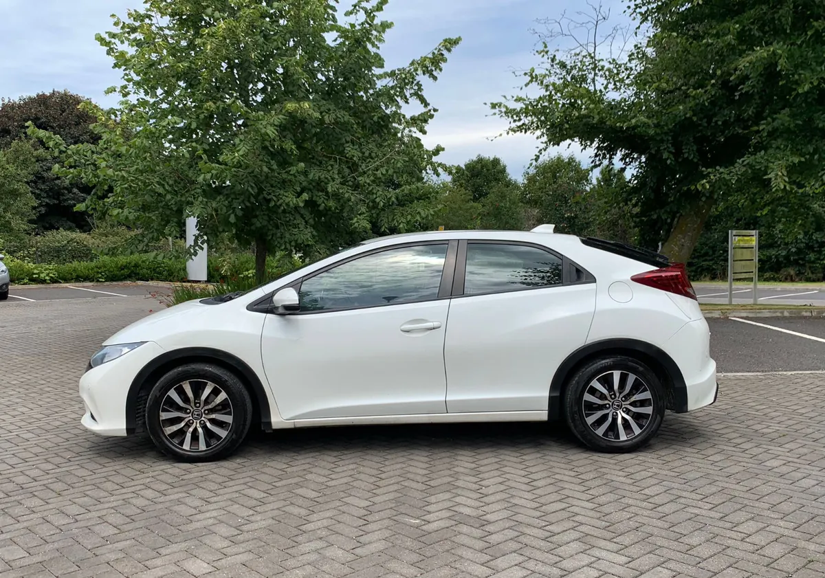 Honda Civic 2014 1.6 Diesel Sport new nct 4/26 tax - Image 4