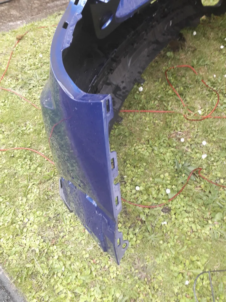 Car parts - Image 1