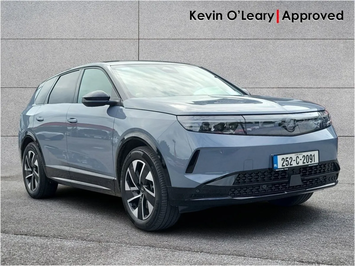 Opel Grandland GS EV 210PS 73kw - Image 1