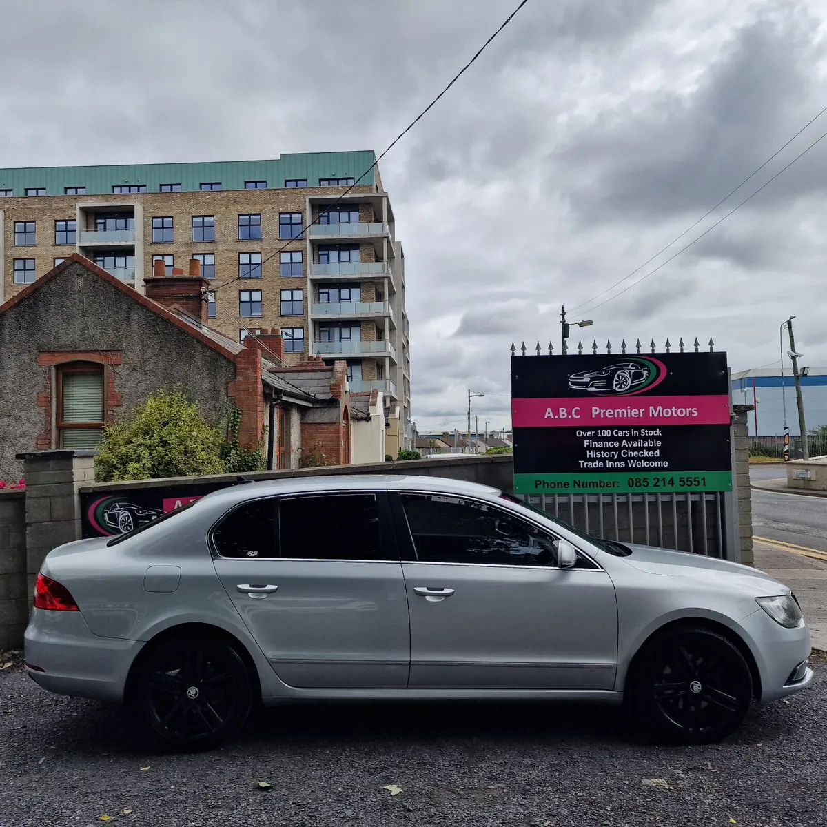 Skoda Superb 2015 - Image 2