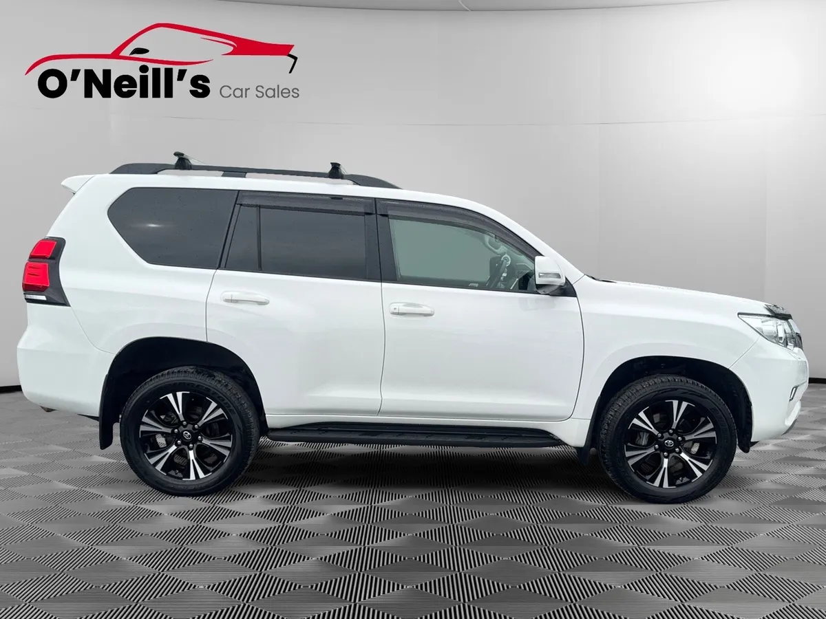 Toyota Land Cruiser 2023 LWB COMMERCIAL AUTO 4DR - Image 2