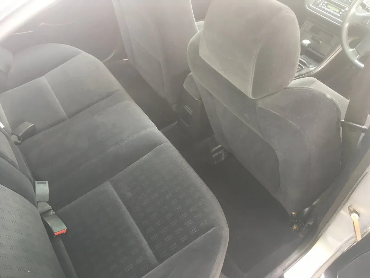 Honda Accord 2002 - Image 4