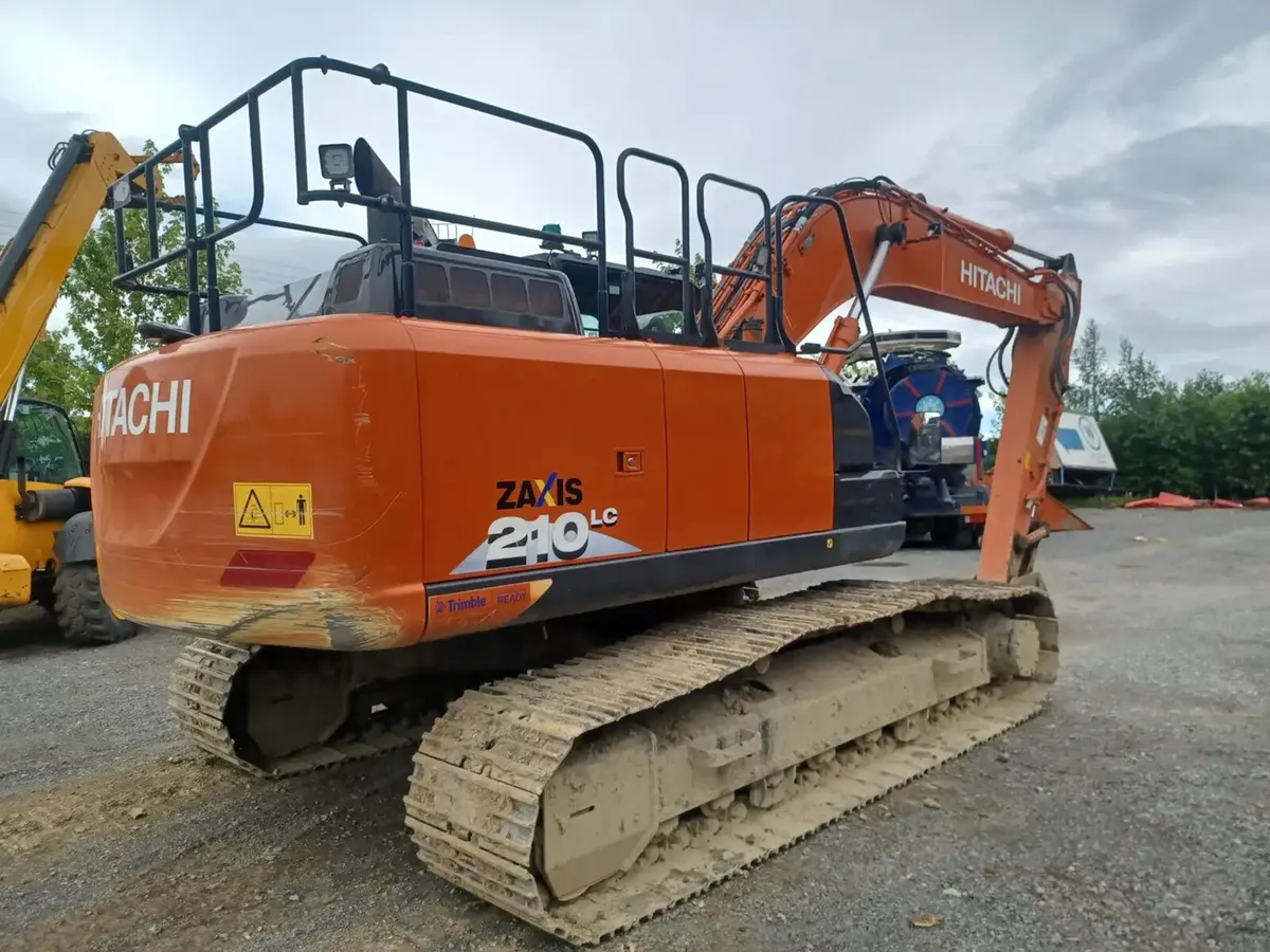 2021 Hitachi Zaxis 210LC Excavator For Auction - Image 3