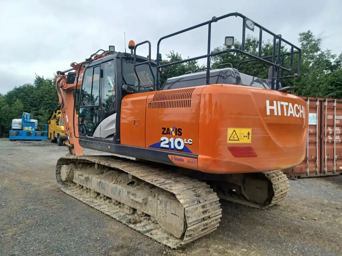 2021 Hitachi Zaxis 210LC Excavator For Auction - Image 4