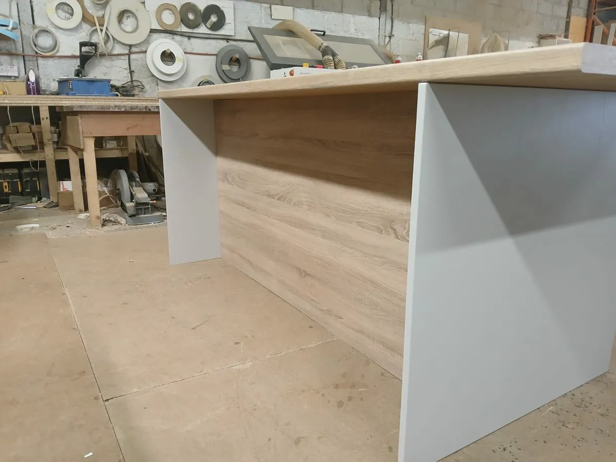 Kitchen island - Image 3