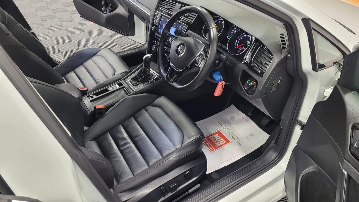 **Choice of 2 x 2015 VW Golf Highlines in stock** - Image 4