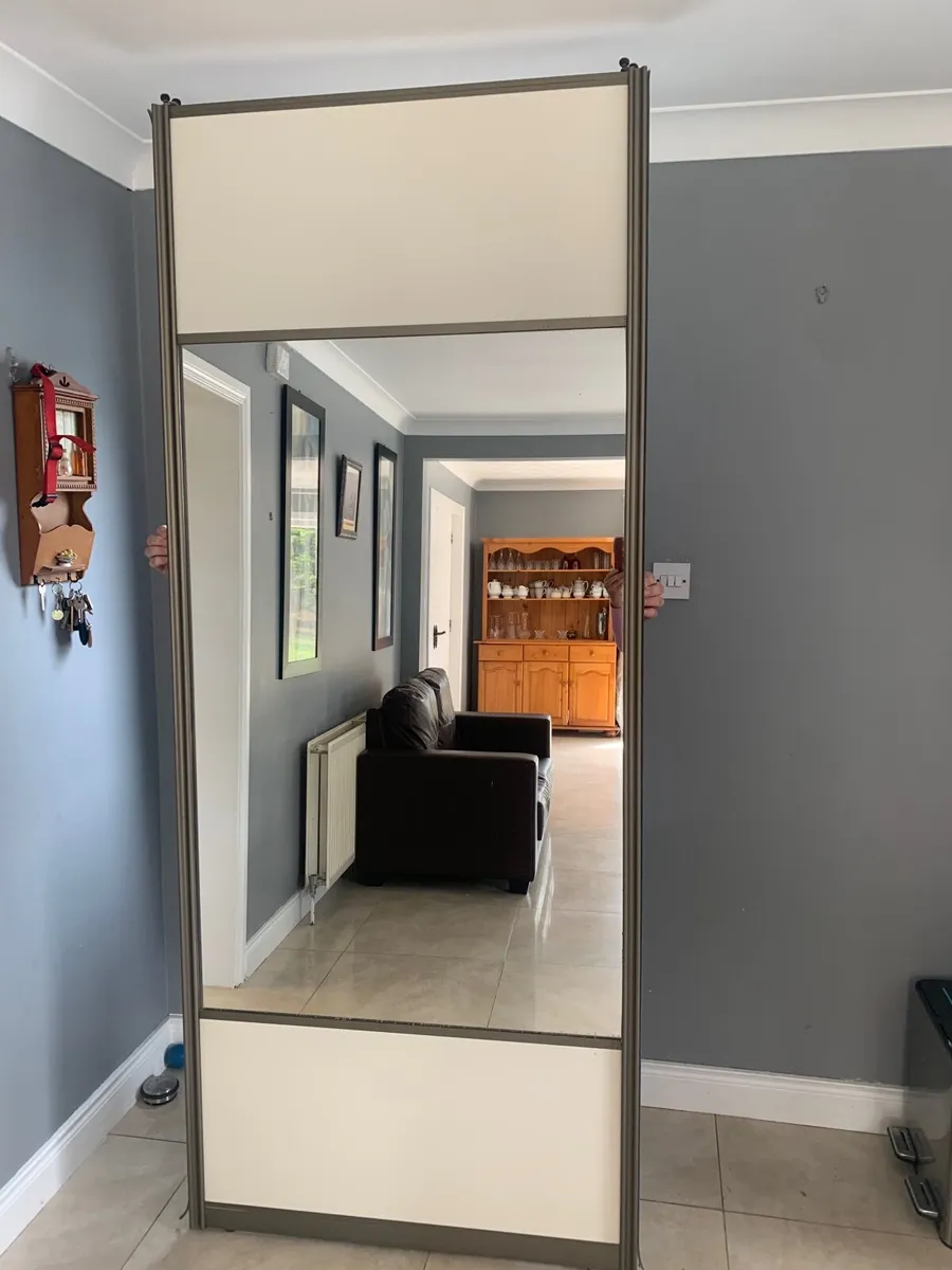 Bedroom sliding doors 4