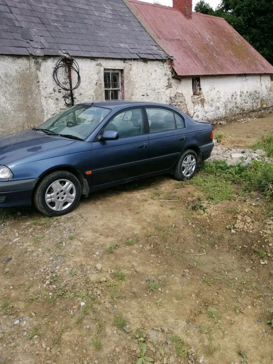 Toyota avensis 00 - Image 3