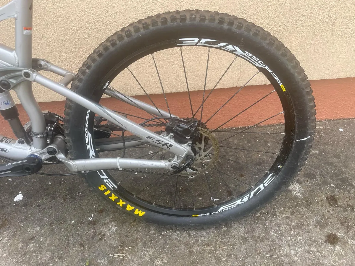 Specialized FSR xc pro Mountain bike - Image 4