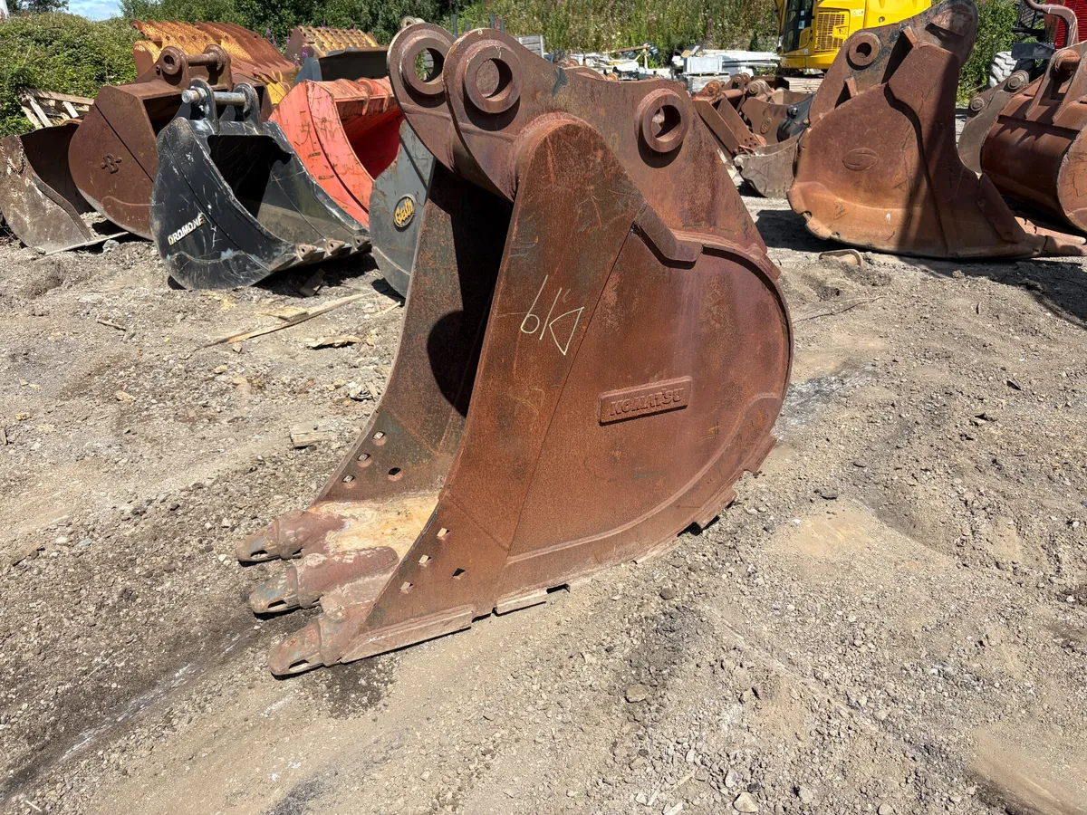 Trenching Bucket (D19) - Image 1